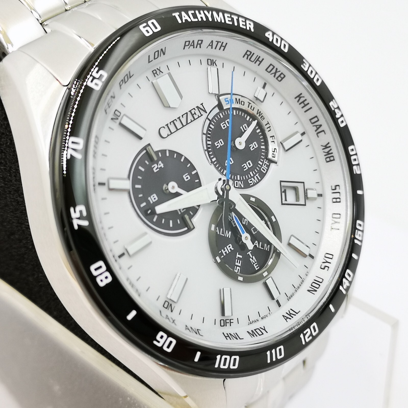 CITIZEN Collection Eco-Drive CB5874-90A White Solar Radio Men’s Watch New in Box