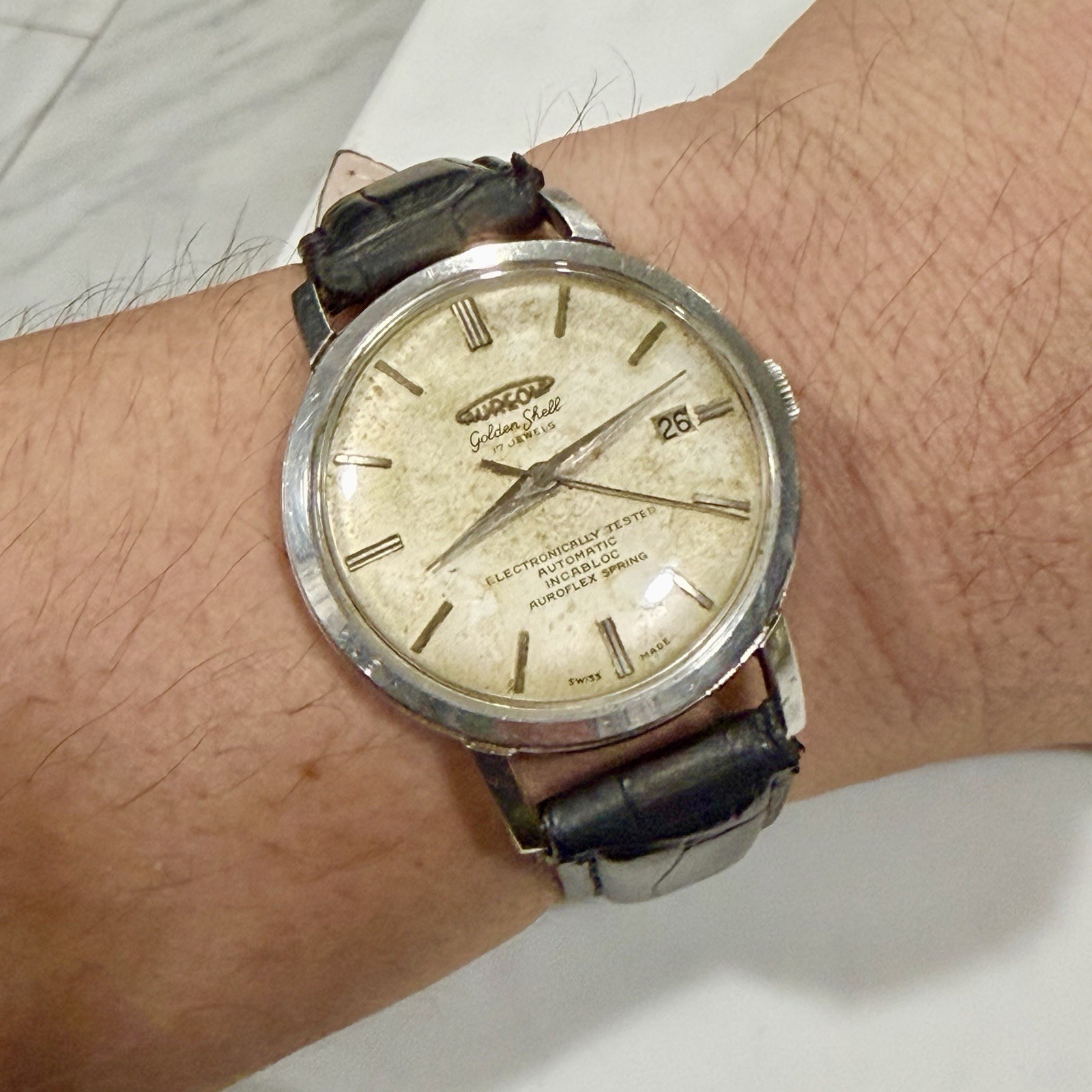 Vintage Aureole Golden Shell Manual Wind Patina Dial Men’s 35mm Watch RUNS!