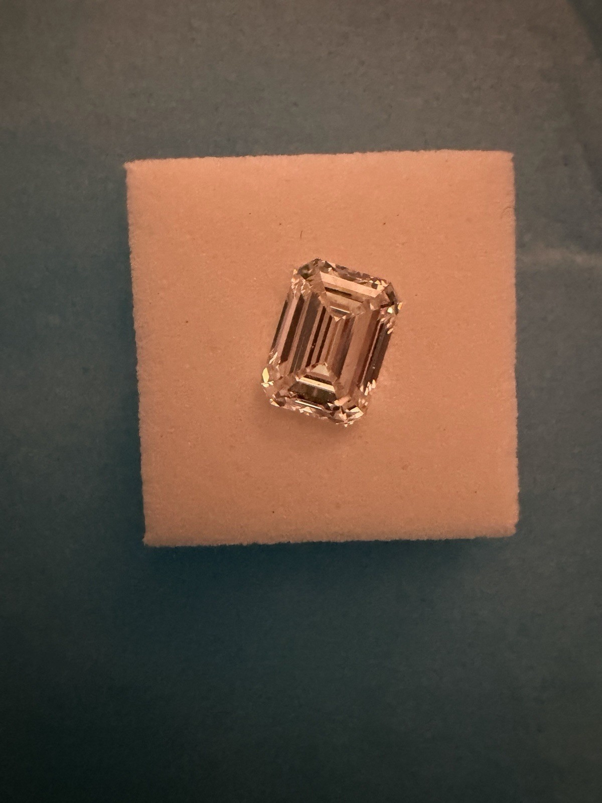 IGI Certified Lab-Created Emerald Cut Diamond 0.99ct D VS1 Ex 6.50×4.75mm
