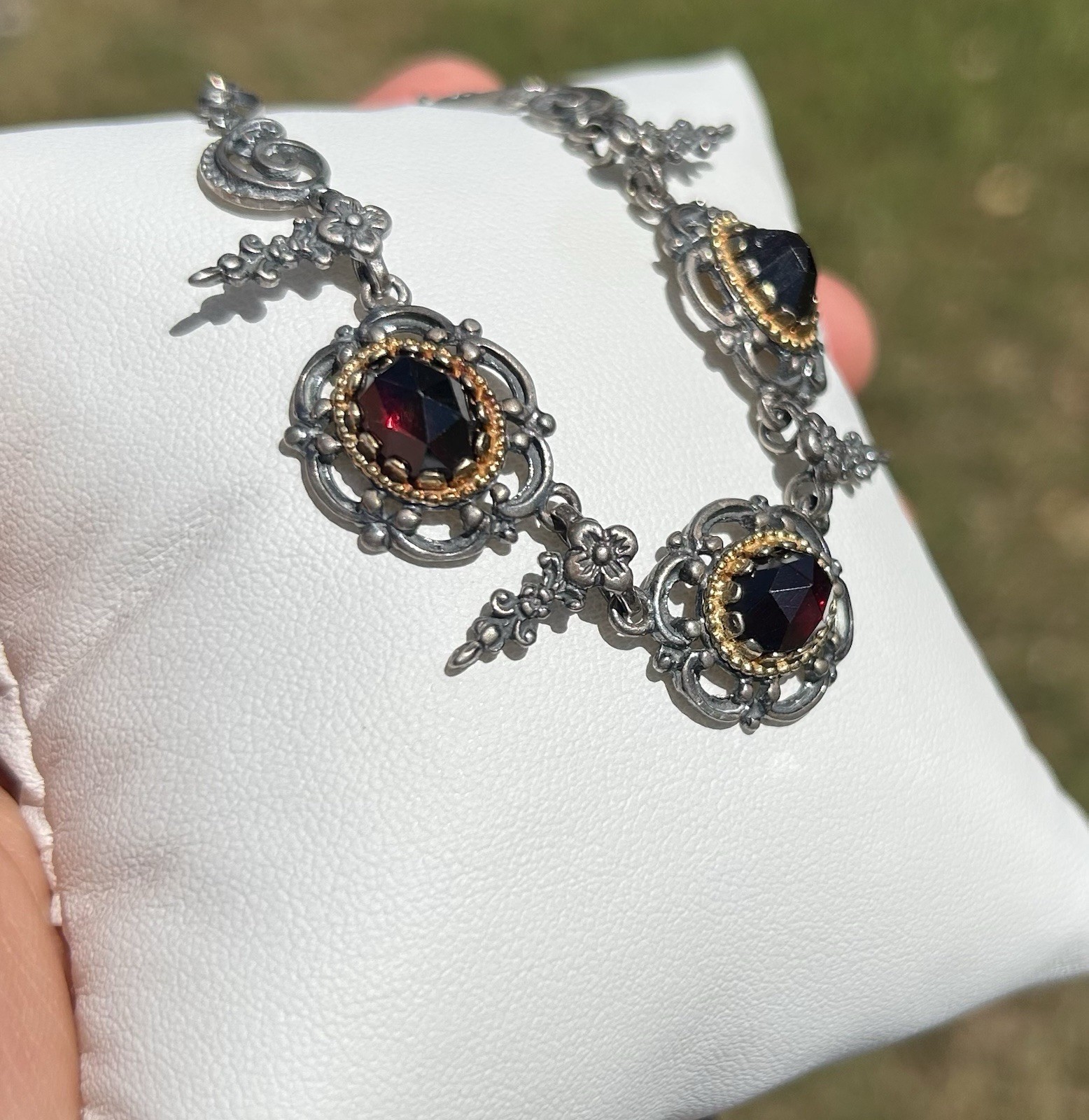 Beautiful vintage 835 silver costume necklace with natural garnets
