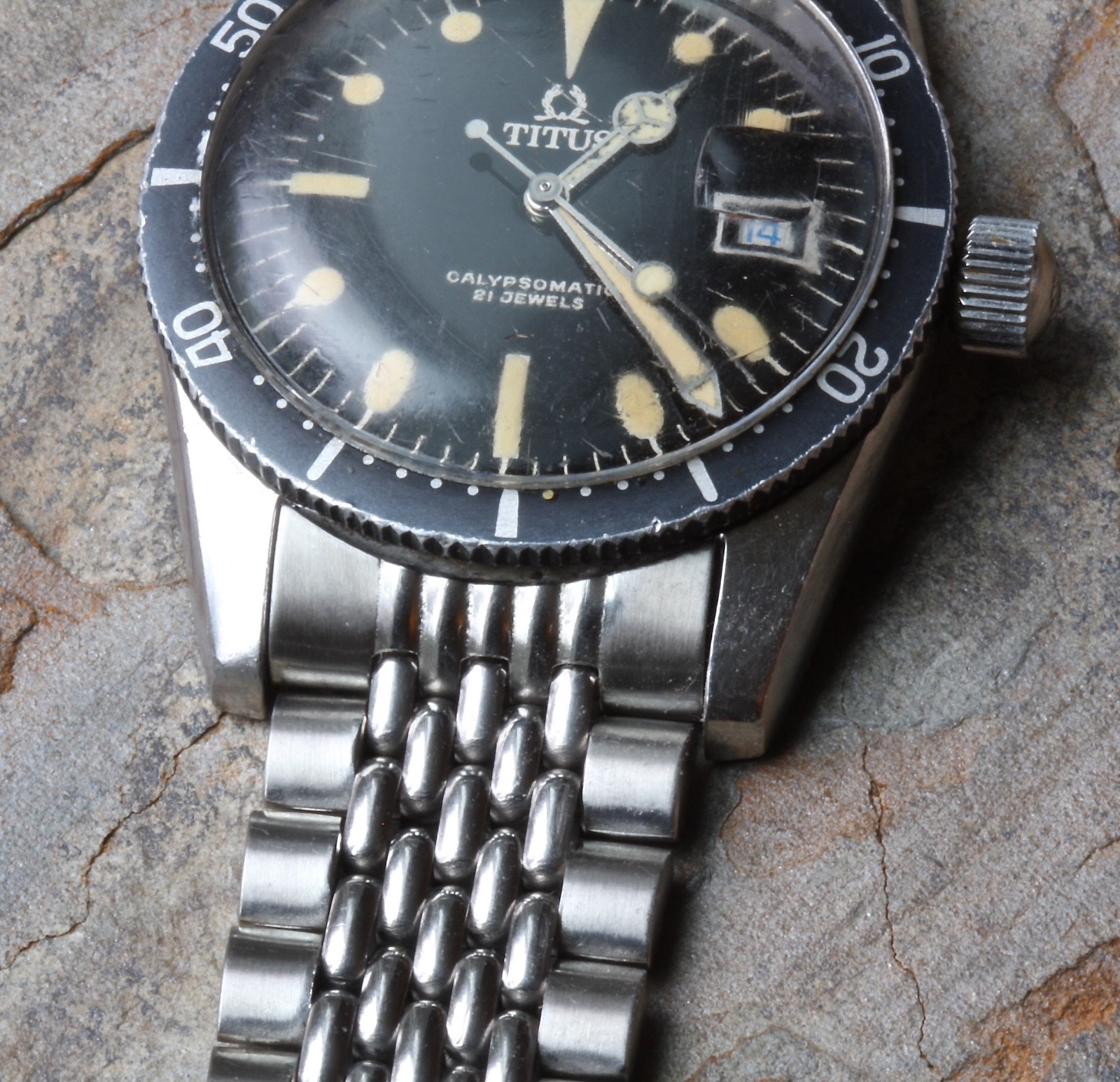 22 SOLD Titus 1960s Beads of Rice band 20mm to Calypsomatic vintage divers watch