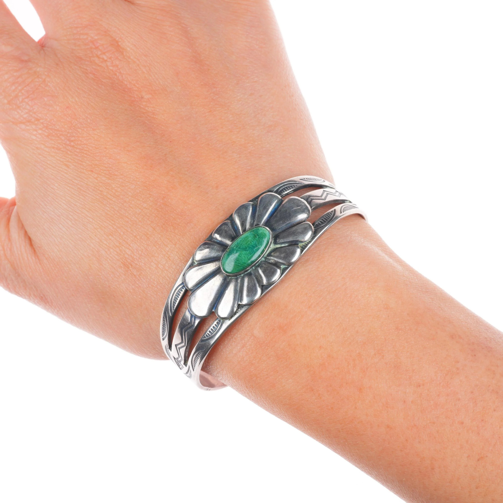 6.3″ c1940 Vintage Fred Harvey era sterling silver green turquoise cuff bracelet
