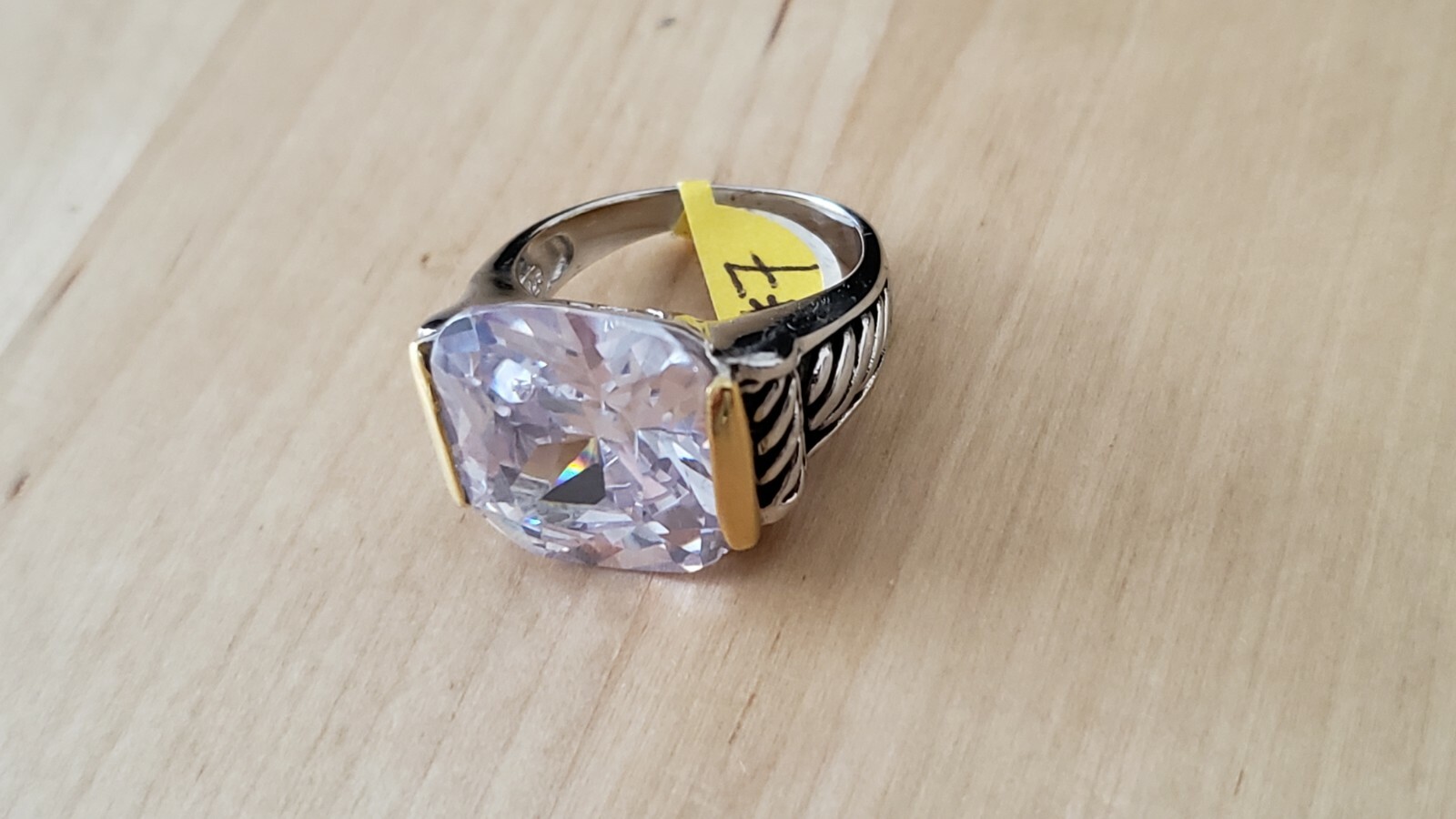 FASHION CRYSTAL RING,RHODIUM ,18K GOLD PLATED, Size 7, USA