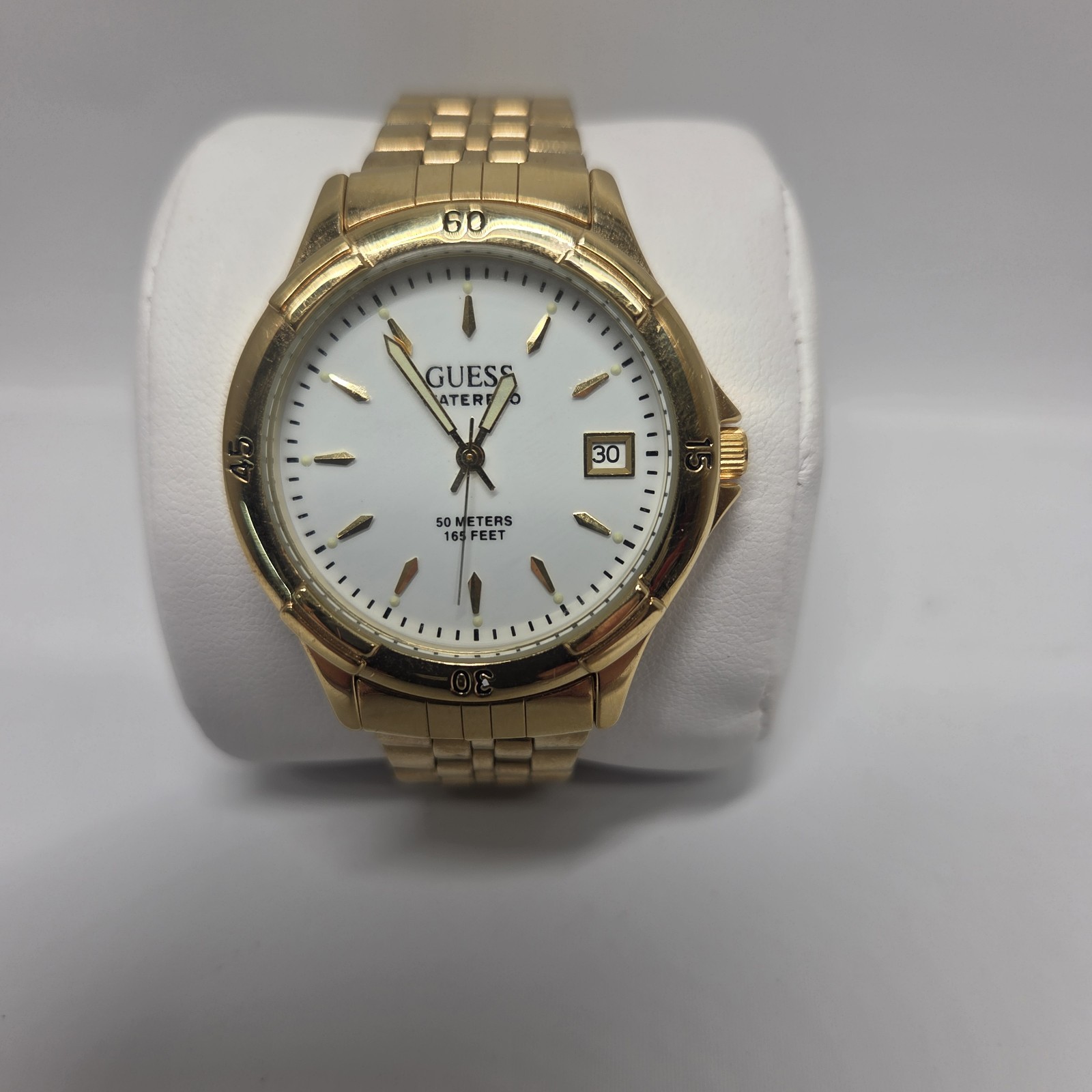 Guess Waterpro White Face Watch 50 Meters 165 Feet Water Resist New Battery
