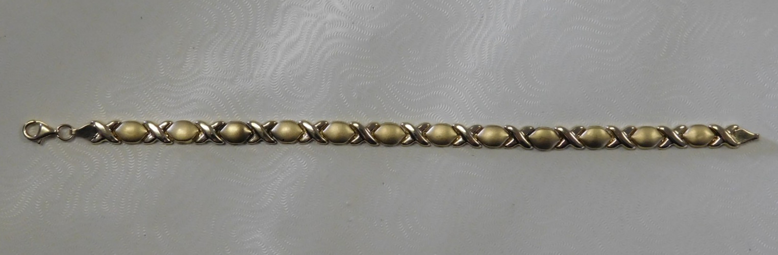NEW Ladies 10k Yellow Gold XO Finish Bracelet, 7 inches, 4.1g
