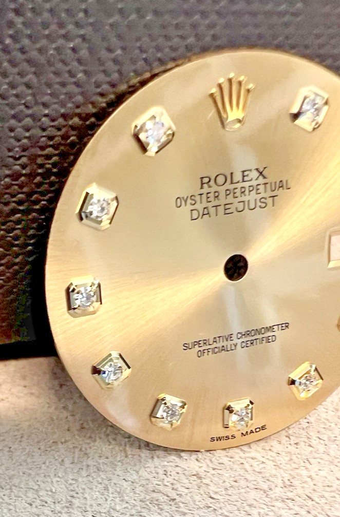 ROLEX DIAL FACTORY DIAMONDS 36MM DATEJUST CHAMPAGNE SUNBURST 126233 BRAND NEW SM