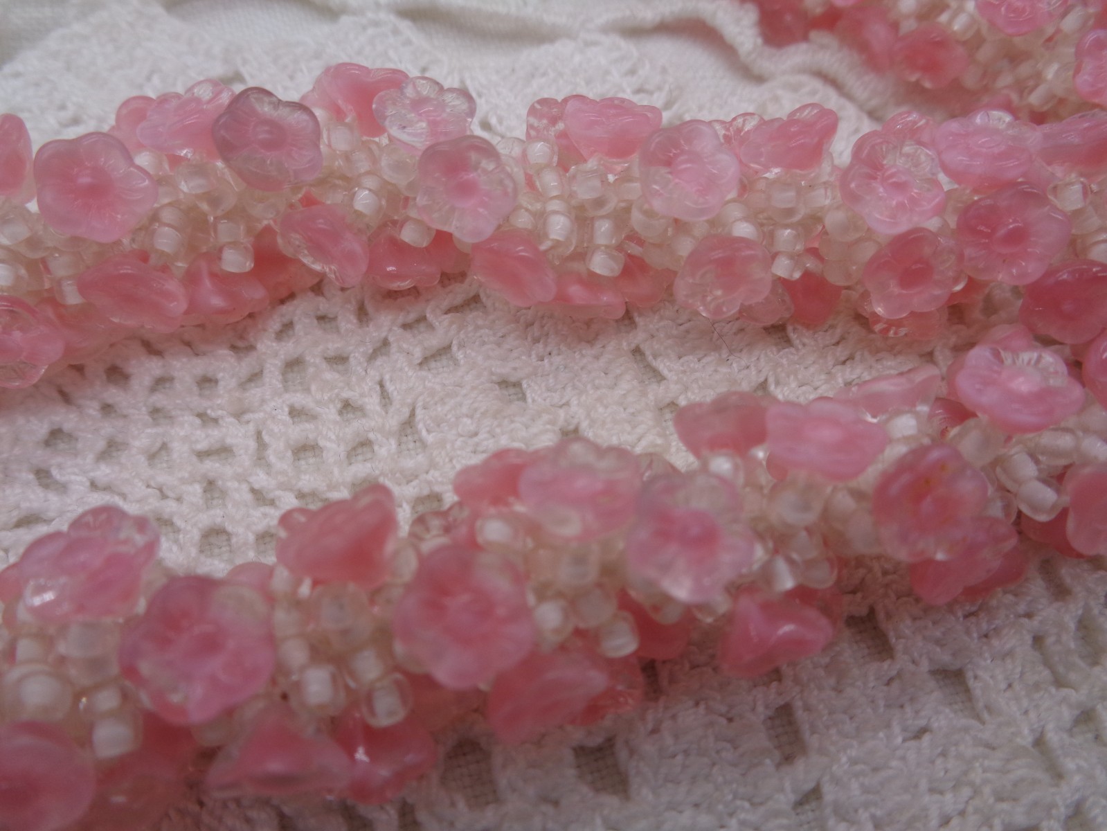 Vintage WESTERN GERMANY Pink MOLDED GLASS Flower Bead NECKLACE