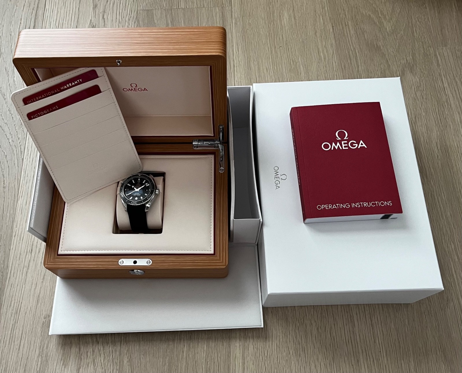 Omega Seamaster Planet Ocean 8500 232.32.46.21.01.003 45.5mm