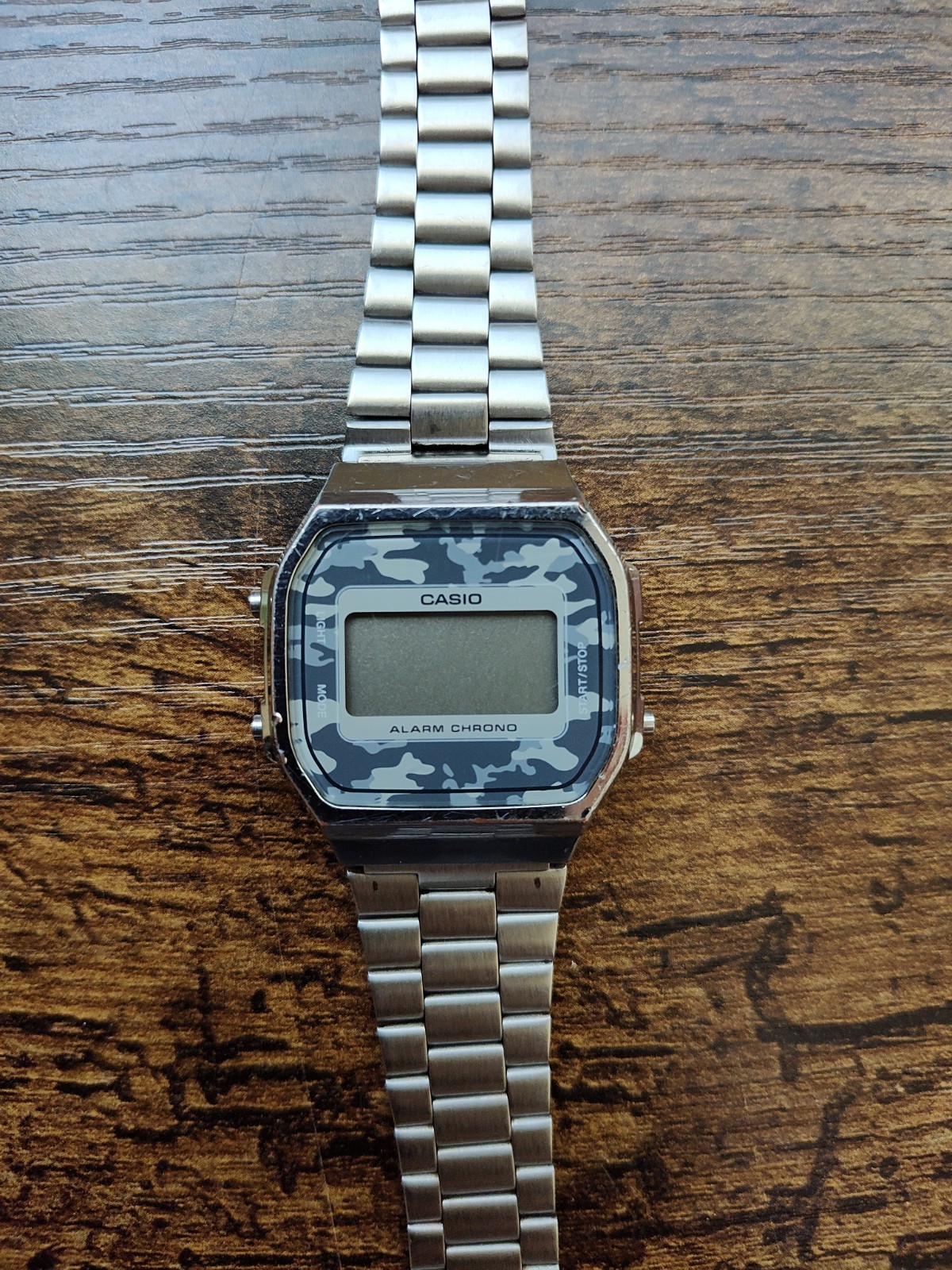 CASIO A168WEC-1EF⎪A168WEC-1⎪Original⎪Vintage ICONIC⎪Retro⎪CAMUFLAJE Gris