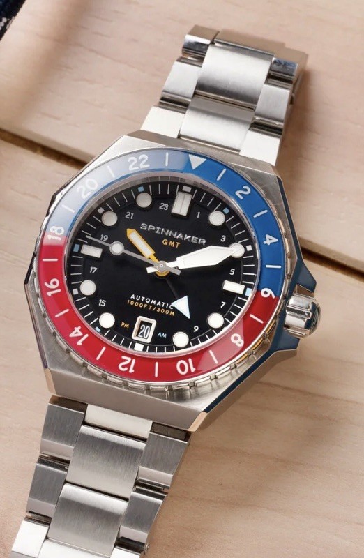 SPINNAKER DUMAS GMT AUTOMATIC Cobalt Crimson 44mm 300m Diver Stainless Steel