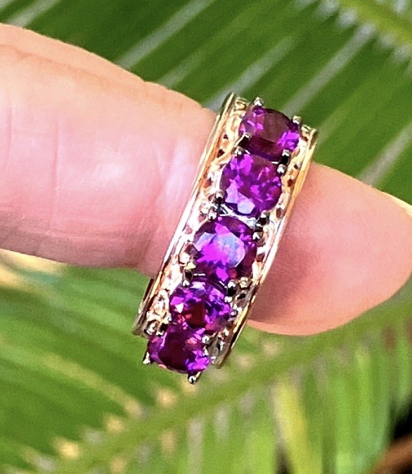 Gems En Vouge Micheal Valitutti 925 SS Gold Embraced Grape Garnet Ring