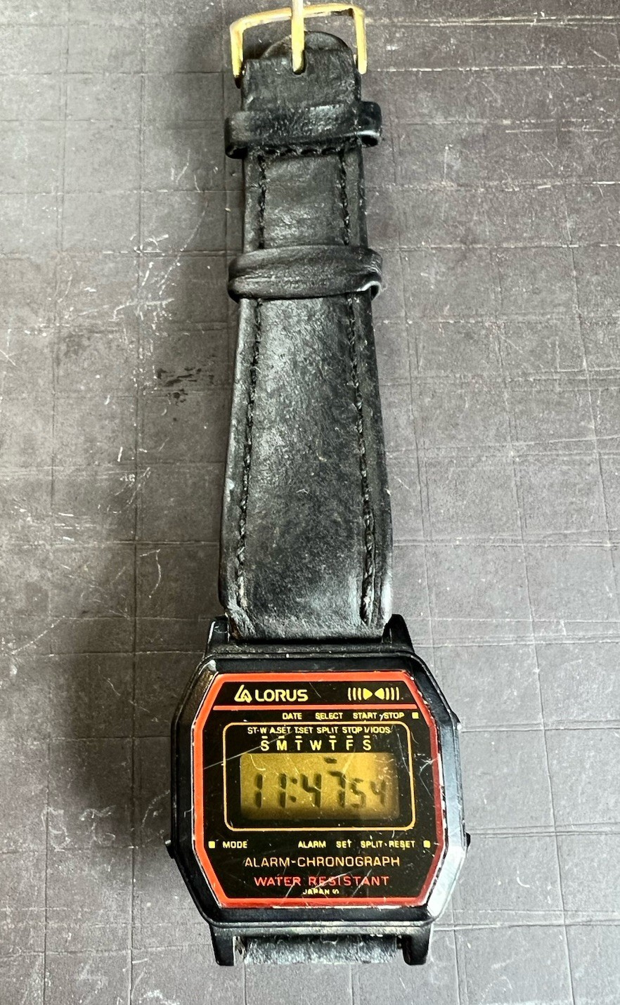 Lorus Y799-4780 LCD Digital Watch With Alarm Chronograph