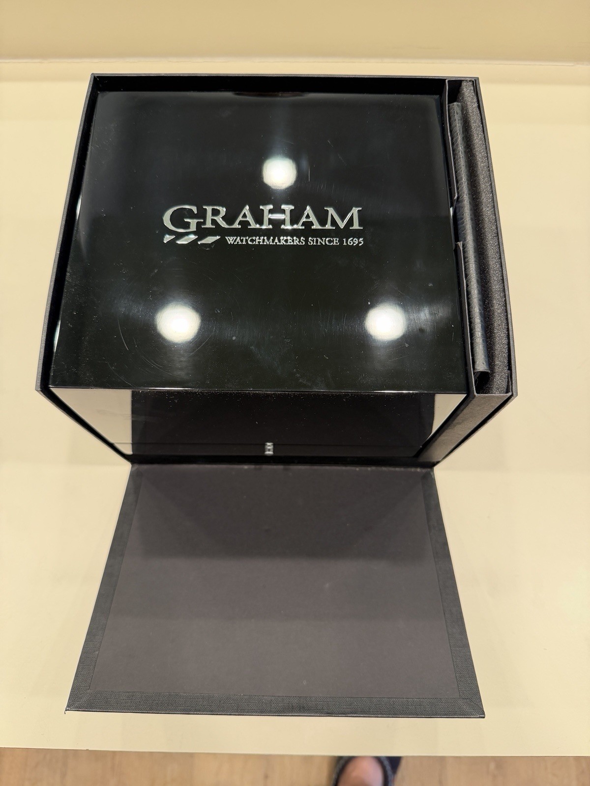 No Reserve! Graham Silverstone RS Endurance 46mm Automatic Watch 2STCB.B04A.K98H