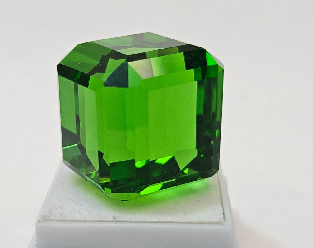 Cube Cut Natural 98-100 Ct Green Topaz Loose Gemstone Use For Multipurpose