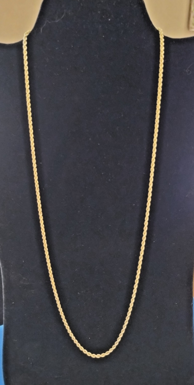 10k Gold Chain, 24 inches long 3.7 grams
