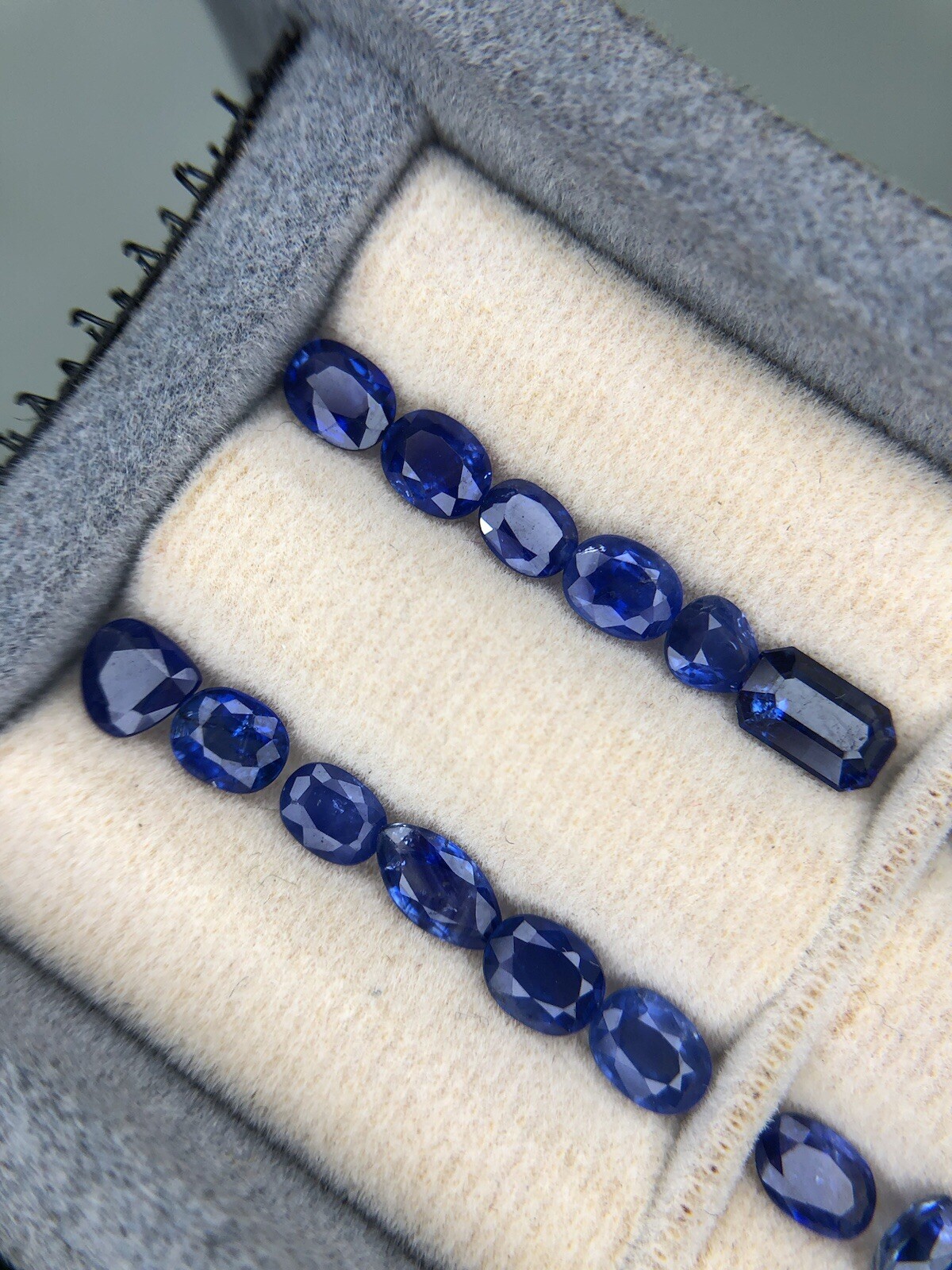7.30 Carat Gorgeous Natural Sapphire lot For Jewelry, 4.5×3.5×1.5 mm roughly