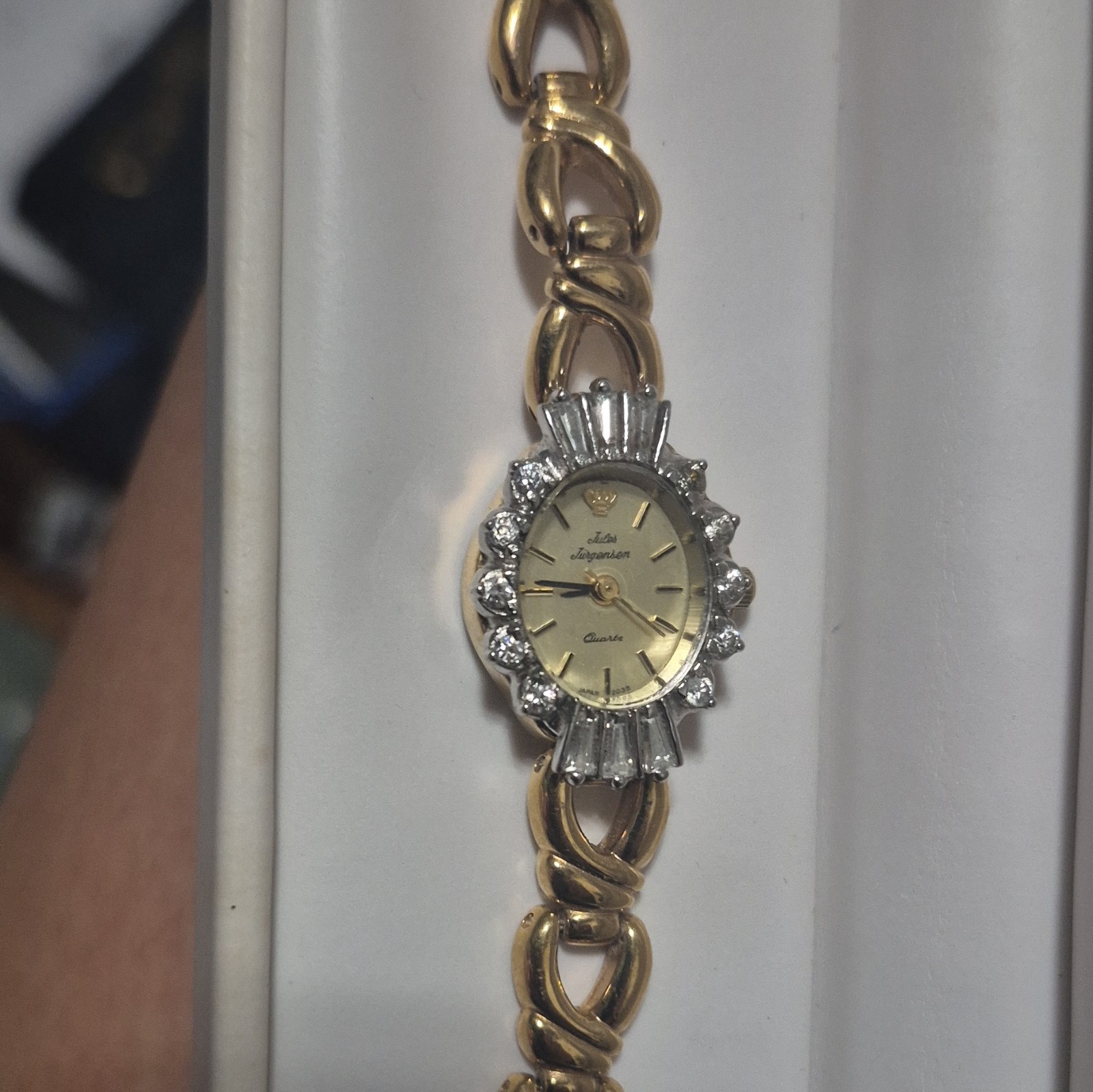 Jules Jurgensen Women’s Quartz Oval Dress Watch Gold Bracelet Gold Dial