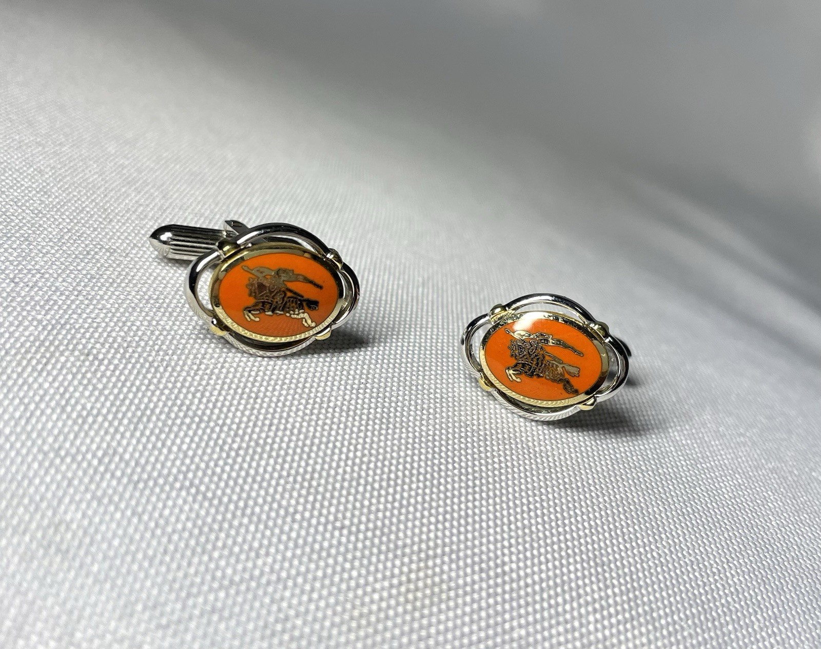 Auth [Beautiful] Burberry Equestrian Knight Logo gold&silver&Orange Cufflinks