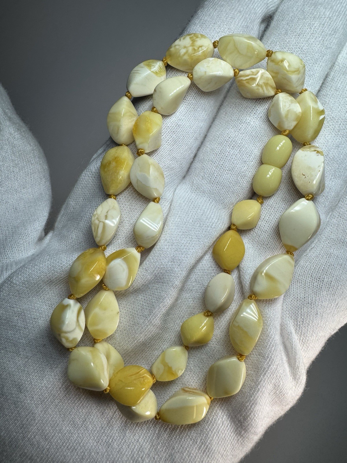 Natural Baltic Amber Bead Necklace – Rare White Milky Amber – 10.5g – 46cm