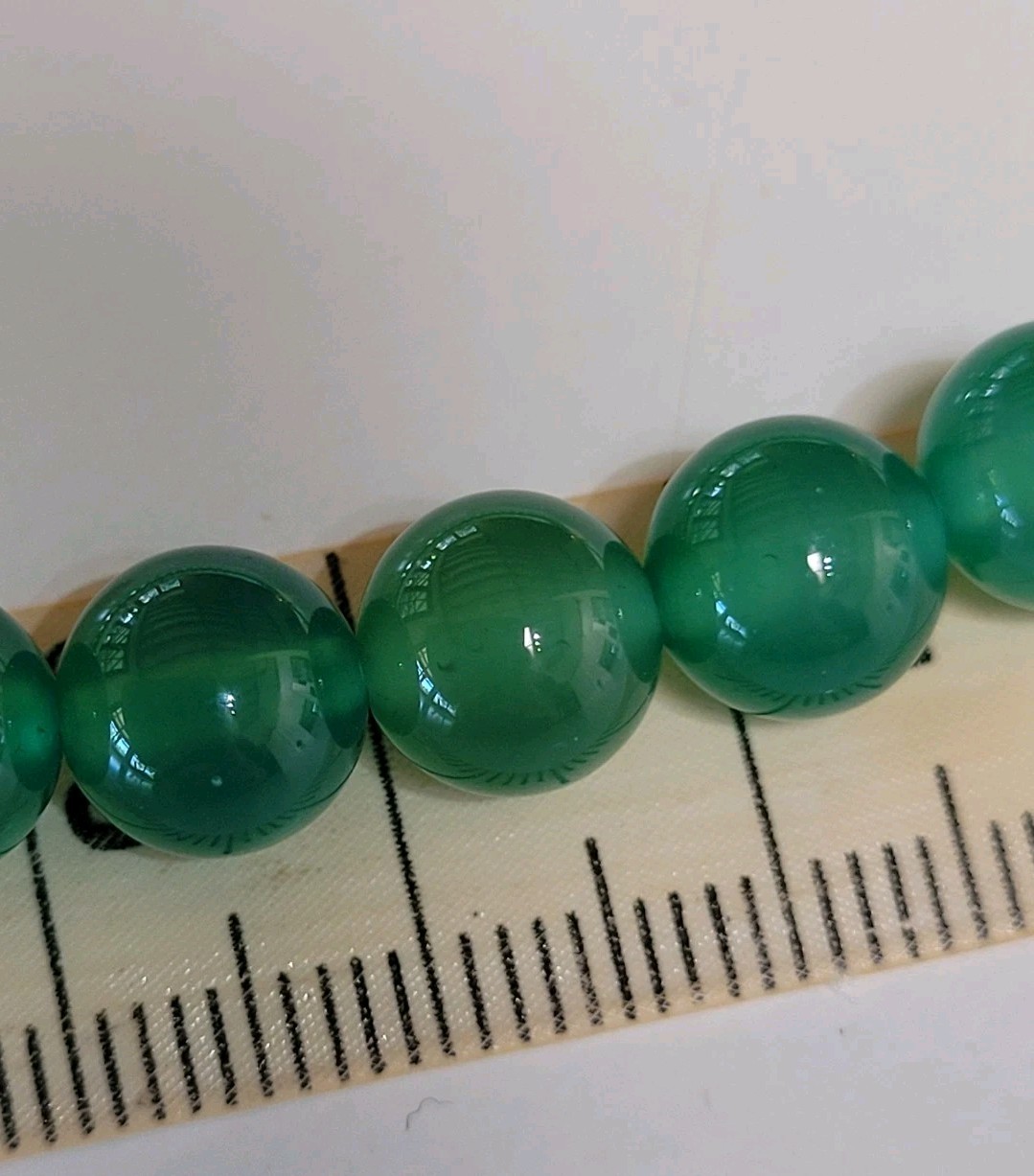 51cm Imperial Jade Green Natural Agate 8mm Bead Necklace Cubic Zirconia Clasp