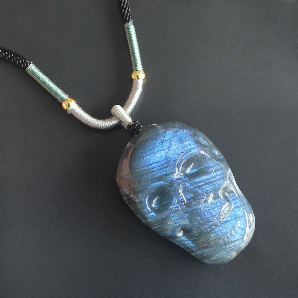 Natural crystal gemstone labradorite skull Necklace pendant with rope chain