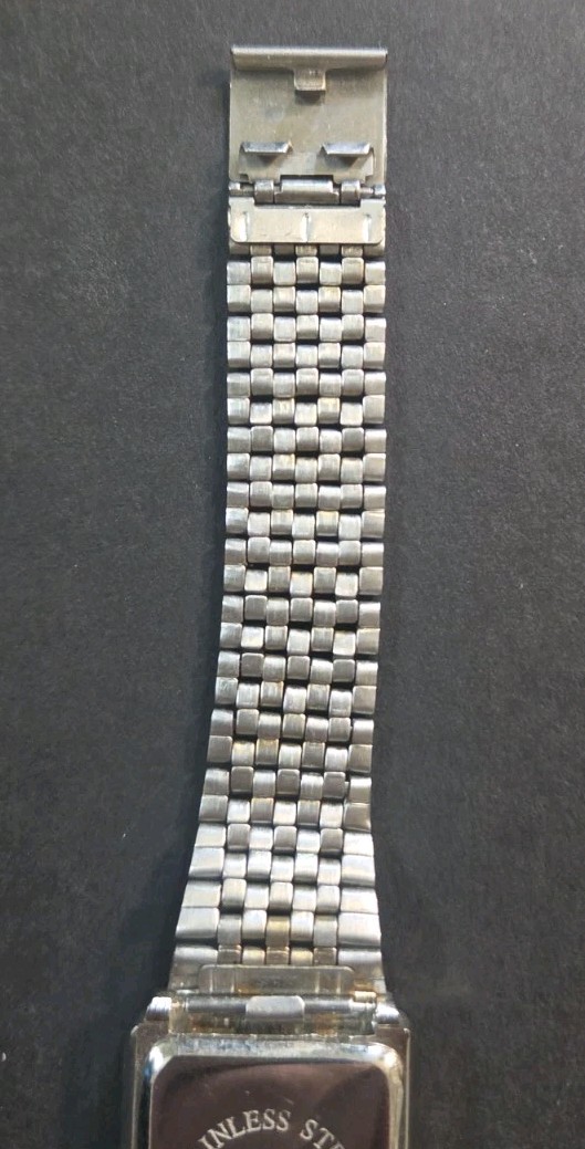 Geneva Quartz Rectangle Analogue Wristwatch 24-27.9mm Two-Tone Bracelet Runs Wel