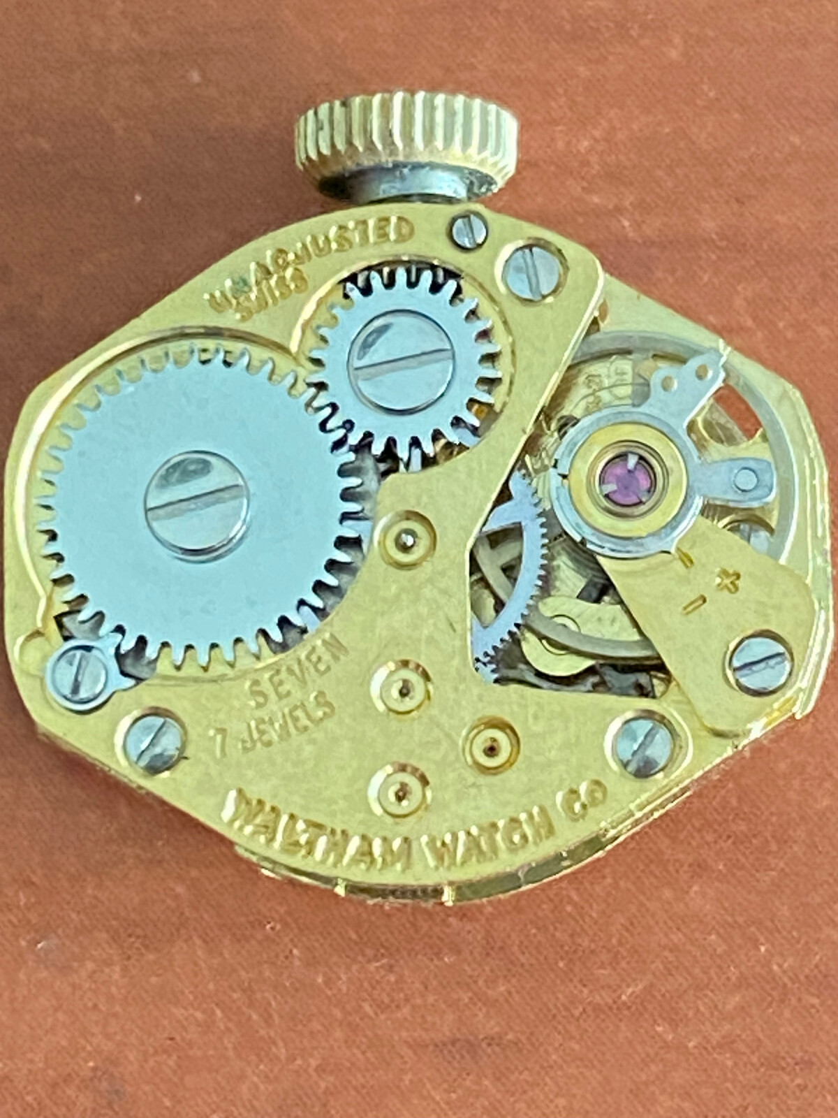 VINTAGE LADIES WALTHAM WRIST WATCH MOVEMENT, CAL. 69-21, KEEPING TIME, WITH CASE