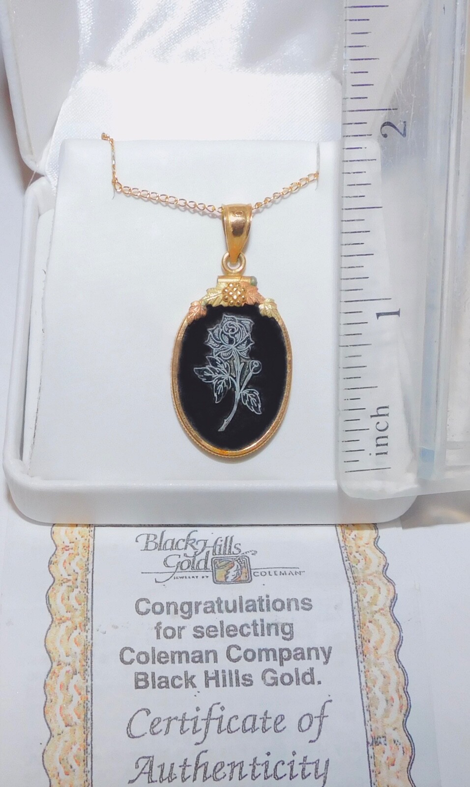 Black Hills Gold 10k Rose Onyx Bezel Pendant Necklace