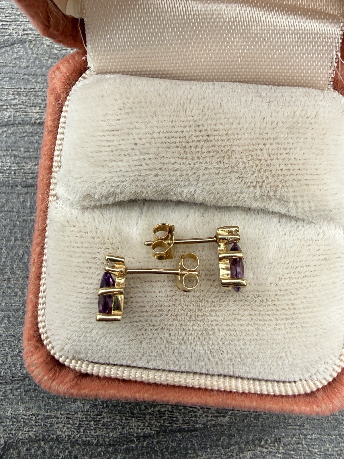 Vintage 14k Yellow Gold .50ctw Amethyst And Diamond Pear Teardrop Stud Earrings