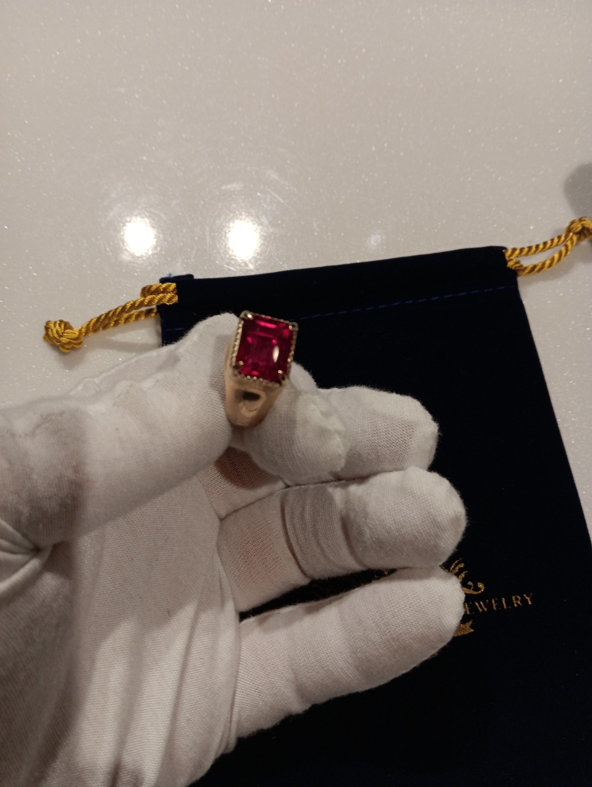 10k yellow gold ruby ring. Size 9