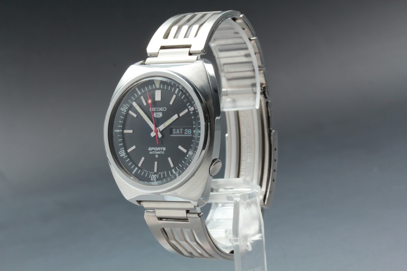 Vintage [Near Mint] Seiko 5 sports 6319-6000 Black Dial Men’s AT Watch JPN #56