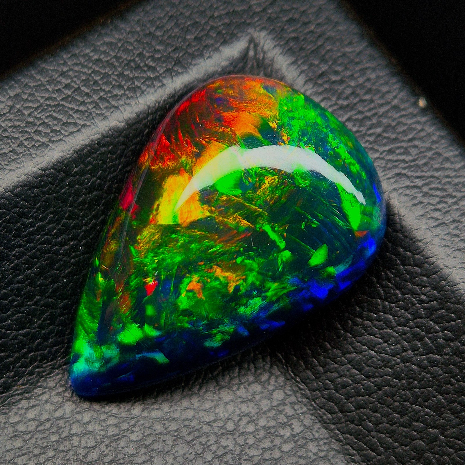10.8 CT Natural Ethiopian ++Opal Multi Fire Loose Cabochon Gemstone 22×15 mm