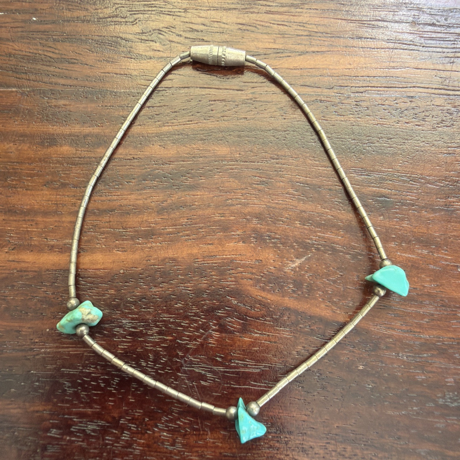 VINTAGE LIQUID SILVER BRACELET WITH 3 TURQUOISE NUGGET