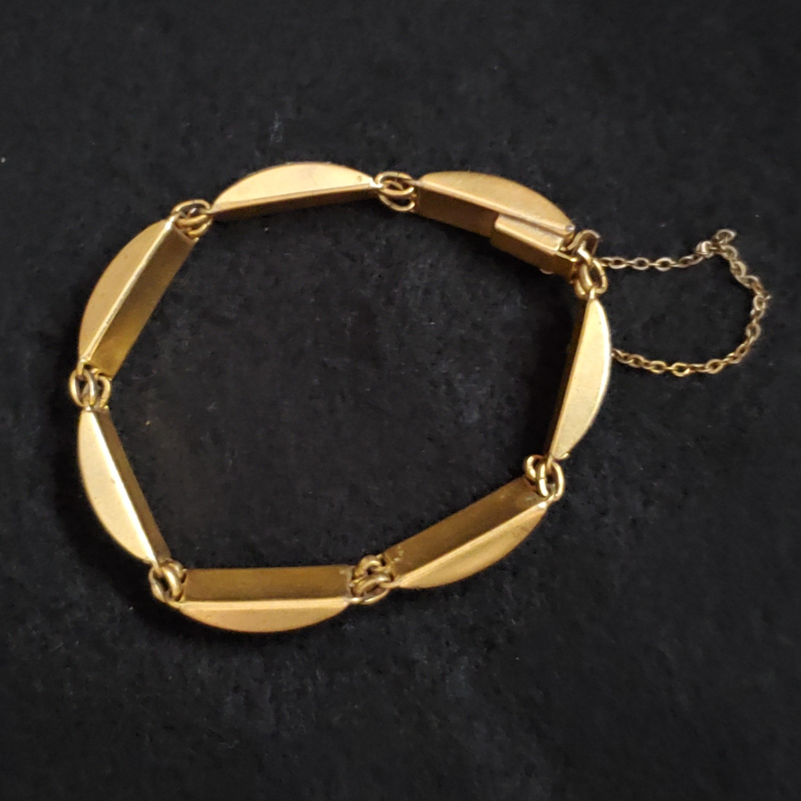 Vintage Damascene Bracelet Etched Gold Tone Paneled 6.5″