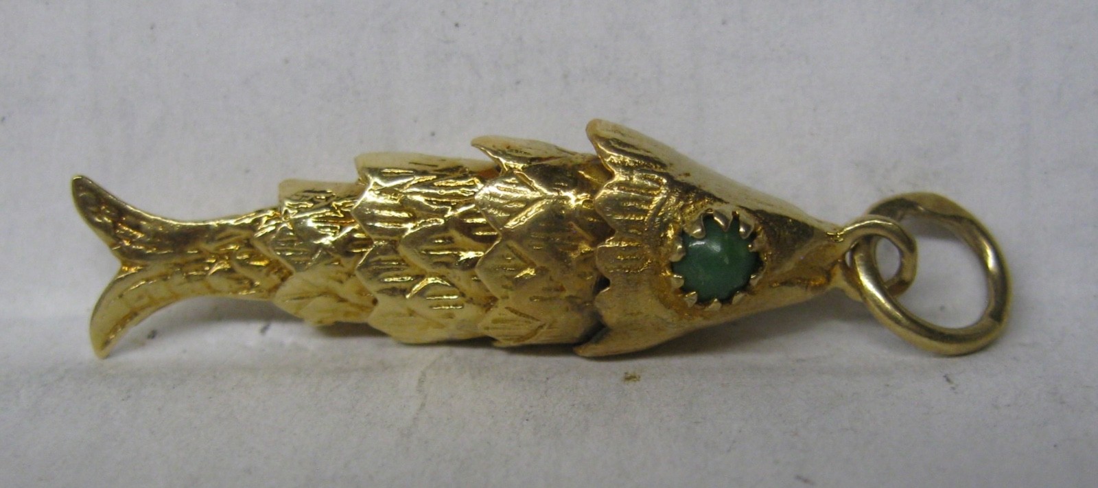 Vintage 18k Solid Gold Turquoise Movable 3D Chinese Koi Fish Pendant 6.8 Grams