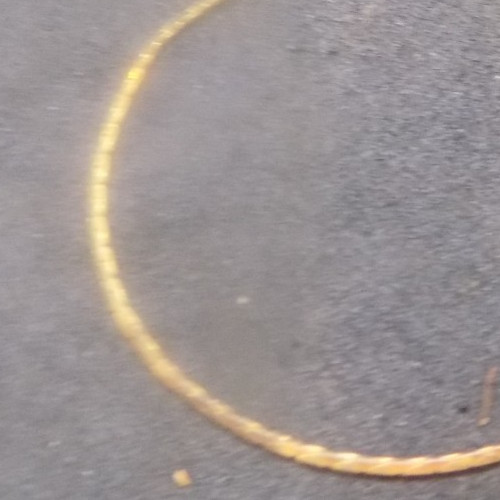 VINTAGE DAINTY HERRINGBONE 1 CHAIN GOLD TONE 7.5 INCH LONG BRACELET!!! (528)