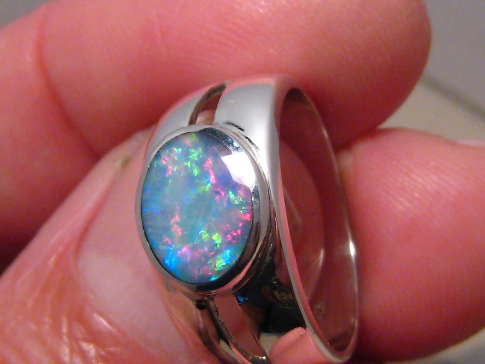 Australian red and blue Opal Ring – sterling silver – size 8 1/2 NO RESIZE