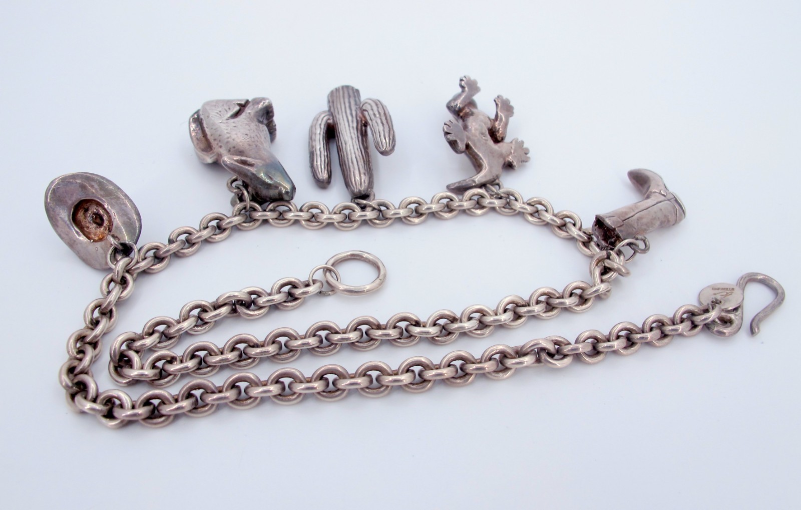 Vintage Sterling Susan Cummings Western 5 Charms Necklace 19″ Long******