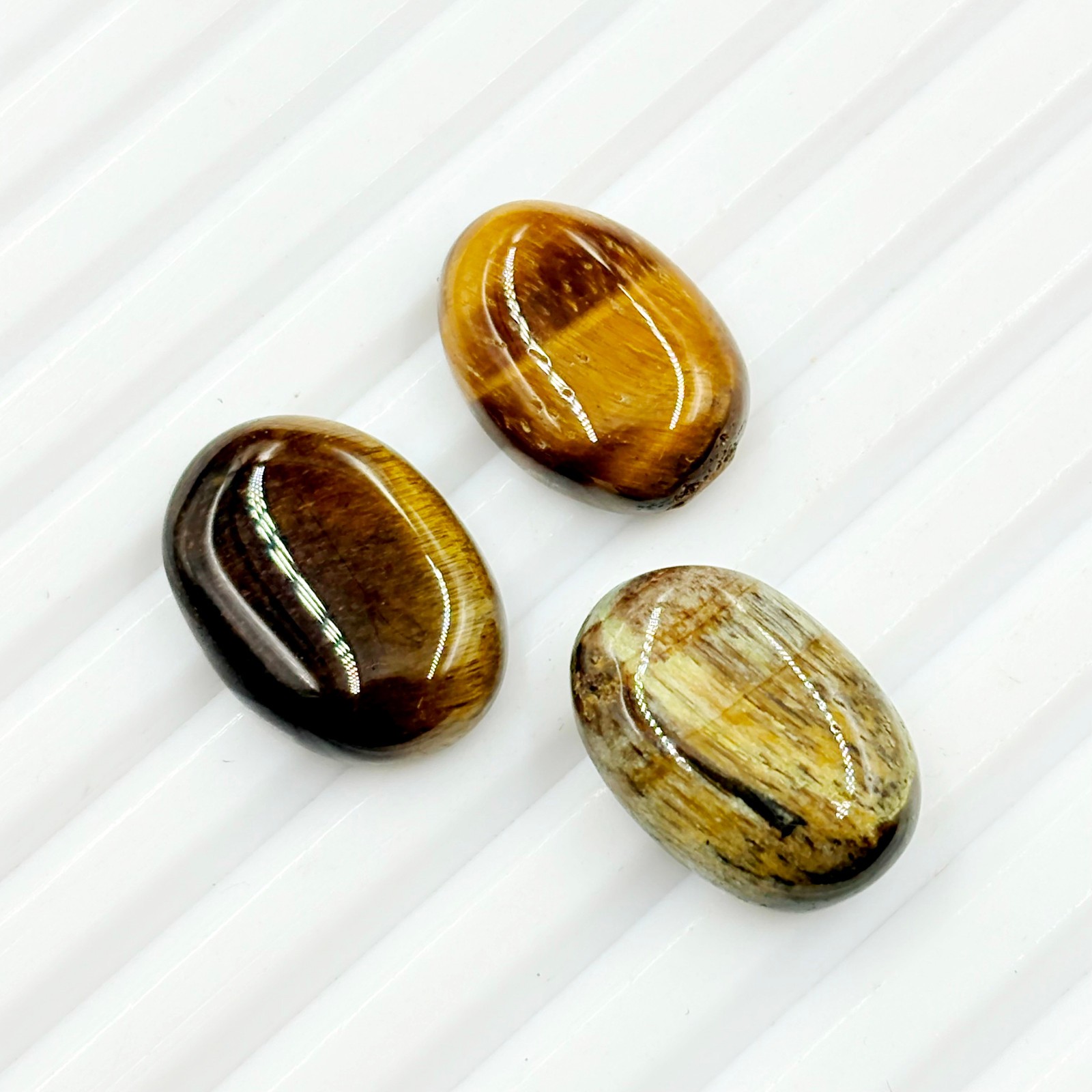 38 Carat Natural Tiger’s Eye Cabochon Loose Lots Polished Gemstone BJ-87