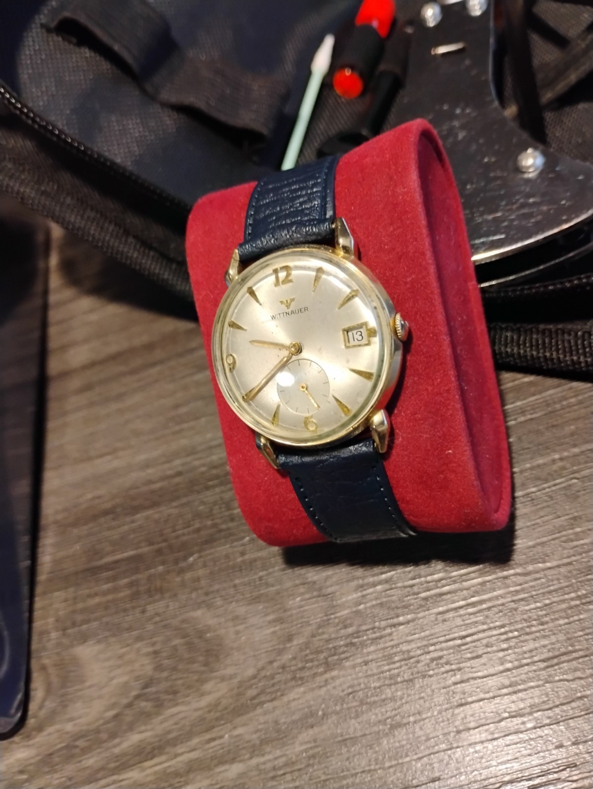 Wittnauer C11K 17j Men’s 10k Rolled Gold 33.35mm Wristwatch Beautiful Condition.