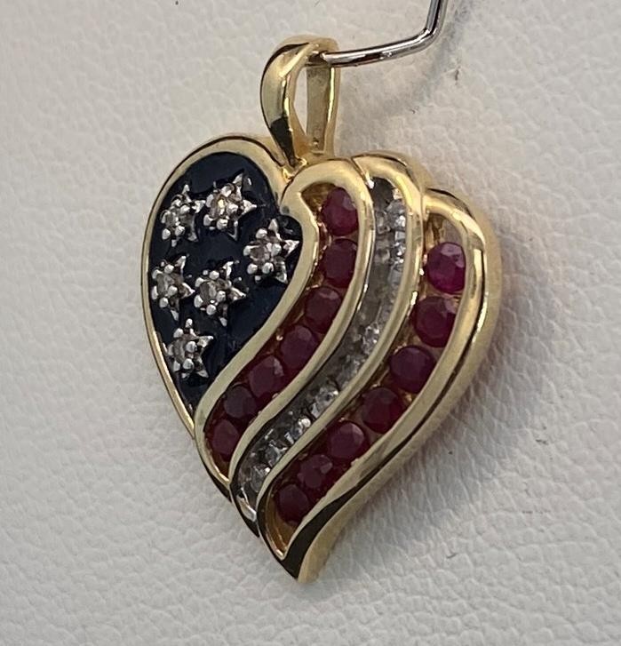 14k Yellow Gold Heart Flag Diamond Accent Charm Pendant C173
