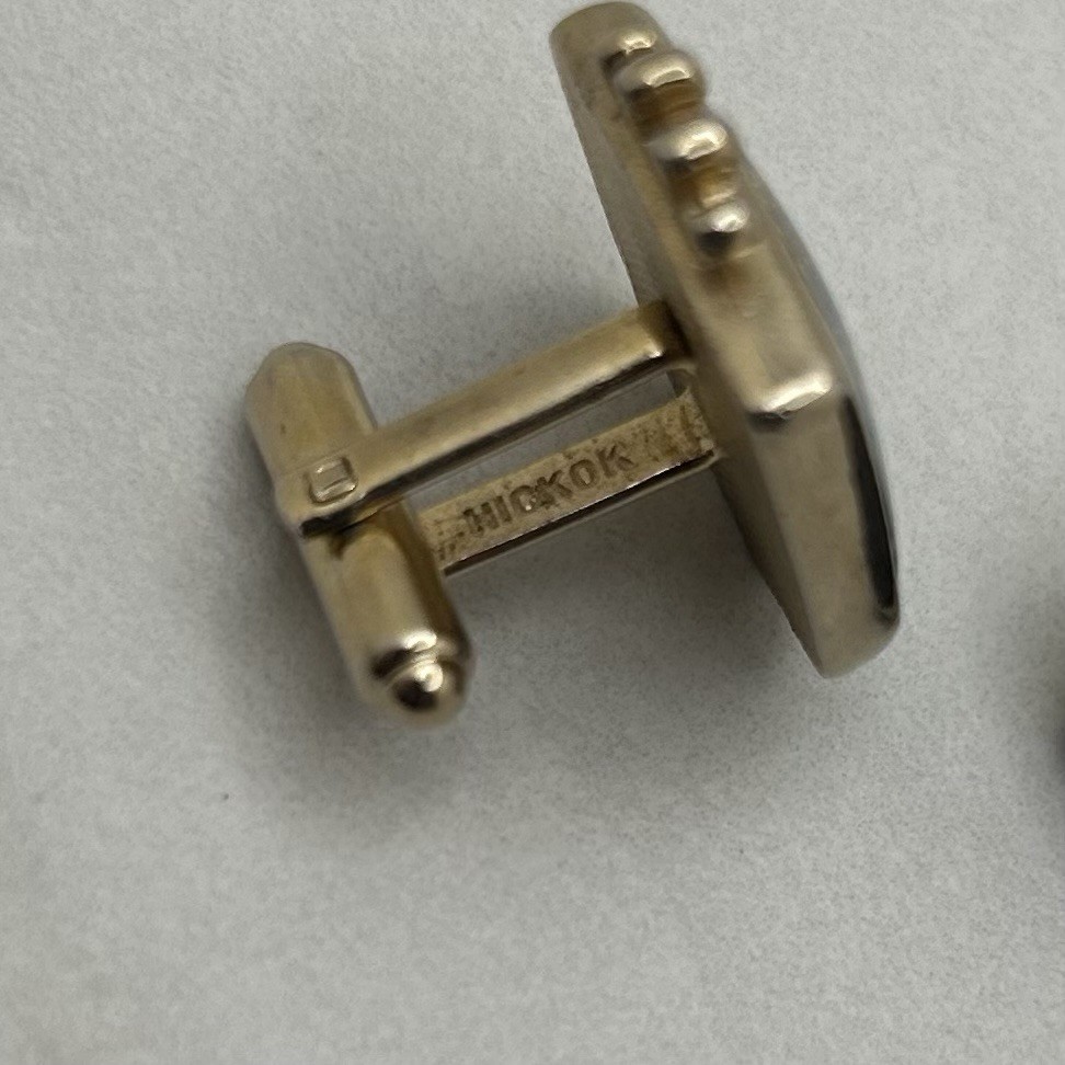 Vintage Hickok USA Gold Tone Coat Of Arms Cufflinks