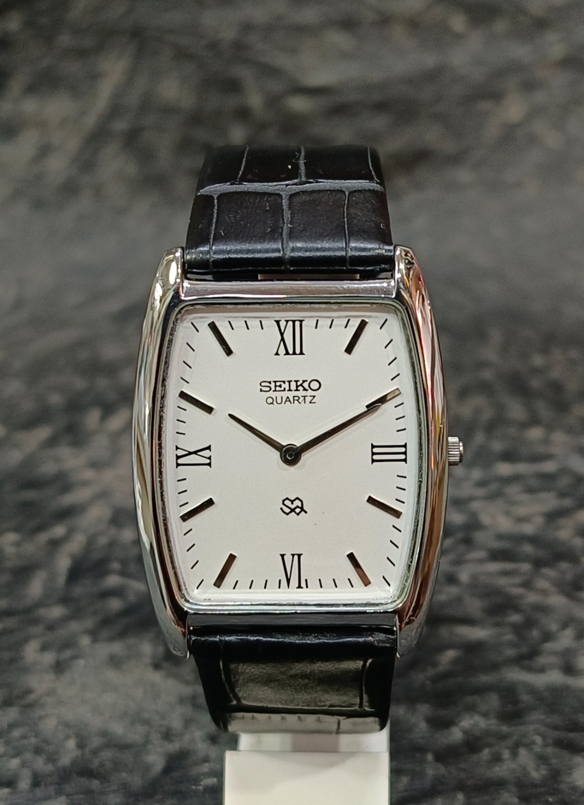 Seiko Slim Quartz Men’s Dress Watch Classic Two Hands Vintage Wristwatch