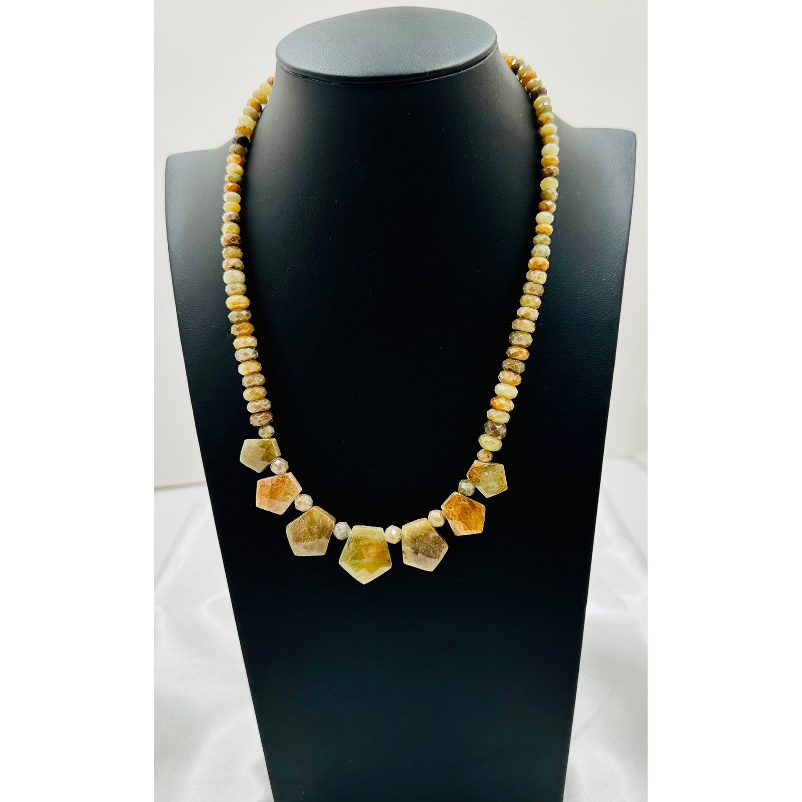 Jay King Sterling DTR Silver Faceted Green Amber Garnet Graduated Bead Necklace