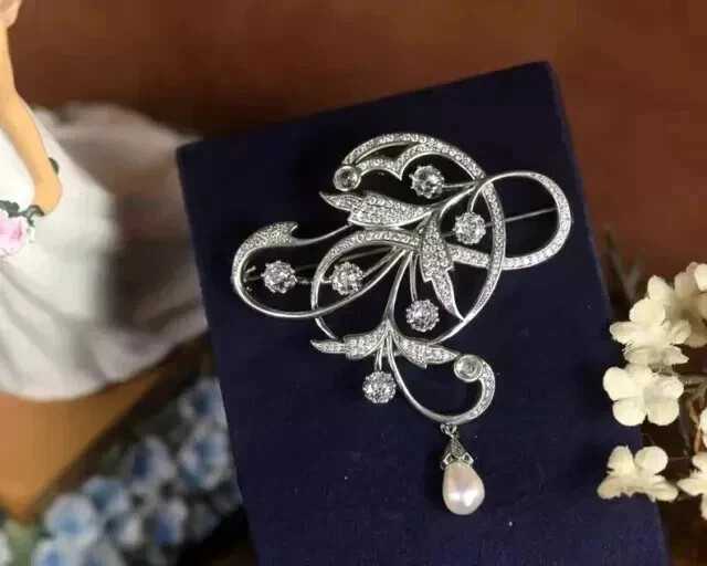 Real Moissanite 2.50Ct Round Cut Art Deco Brooch Pin 14K White Gold Plated