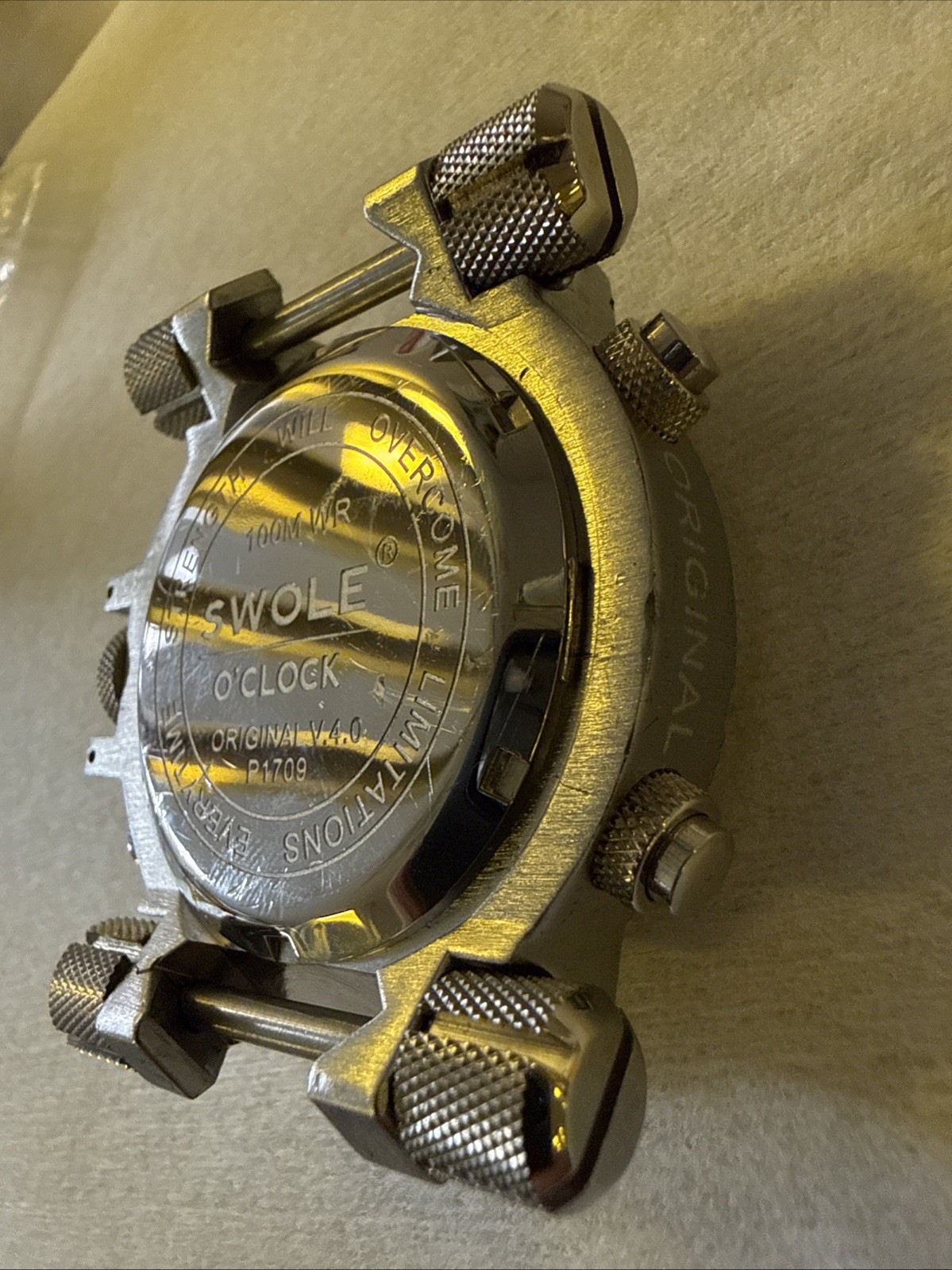 SWOLE 4.0 o’clock Heavy duty Wrist Watch Working Good.