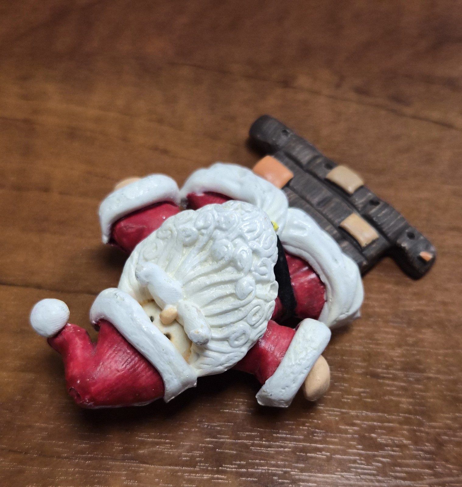 Estate Decorative Christmas Clay-Art Style Resin Santa Clause Pin / Brooch