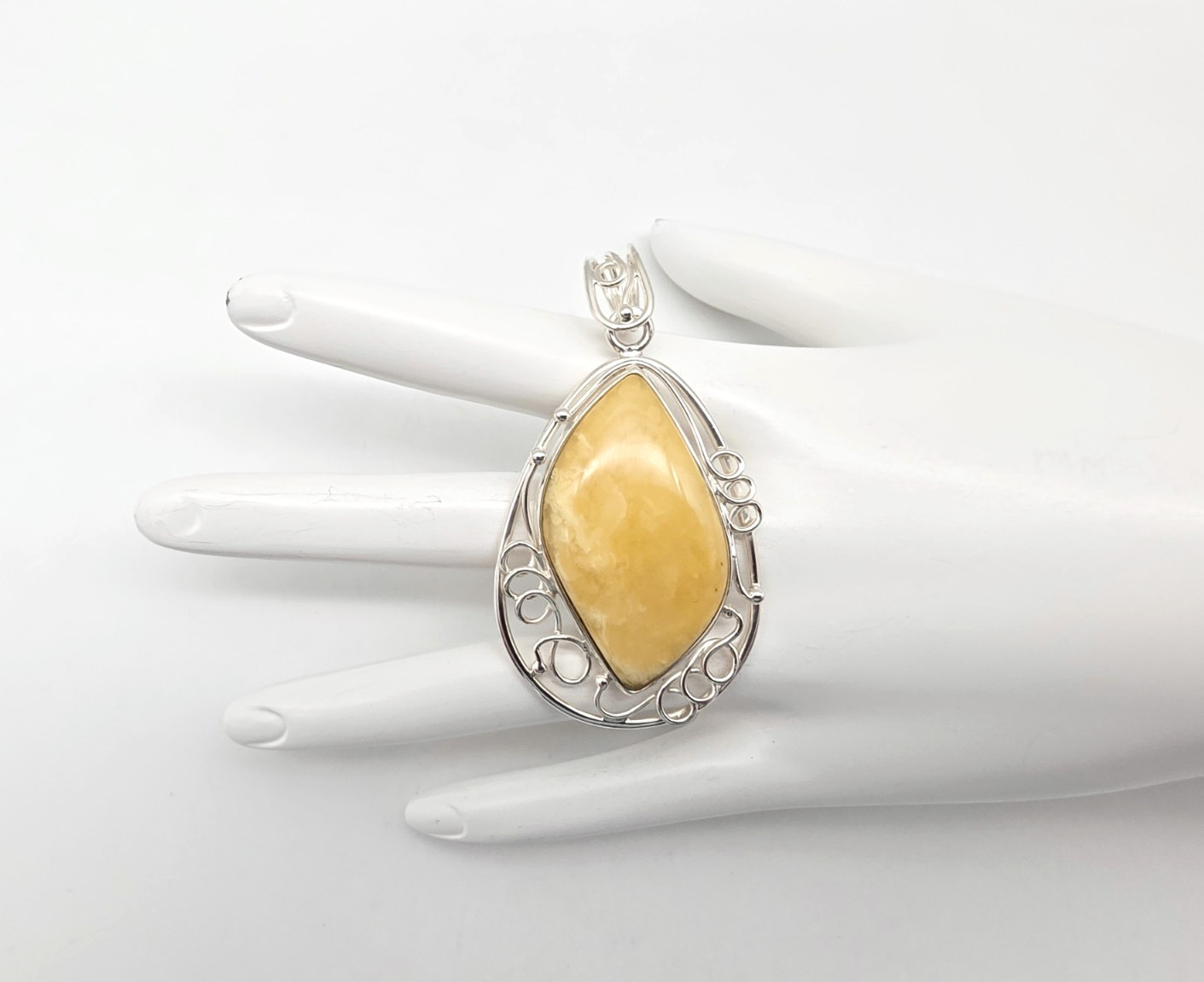 NATURAL YELLOW EGG YOLK BALTIC AMBER NEW STERLING SILVER 925 PENDANT 11.5 GRAMS!
