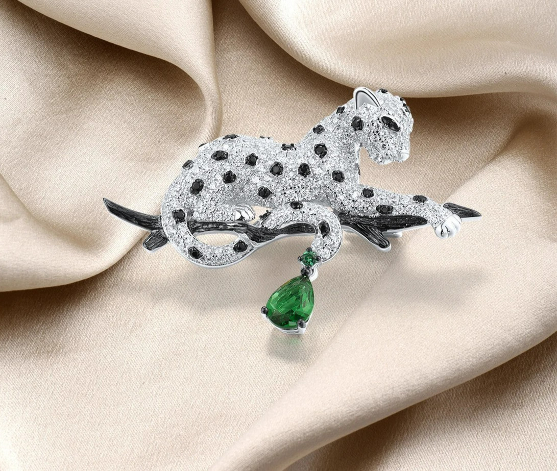 Exquisite Handmade Black Leopard Brooch Pin Black Spinel Lab