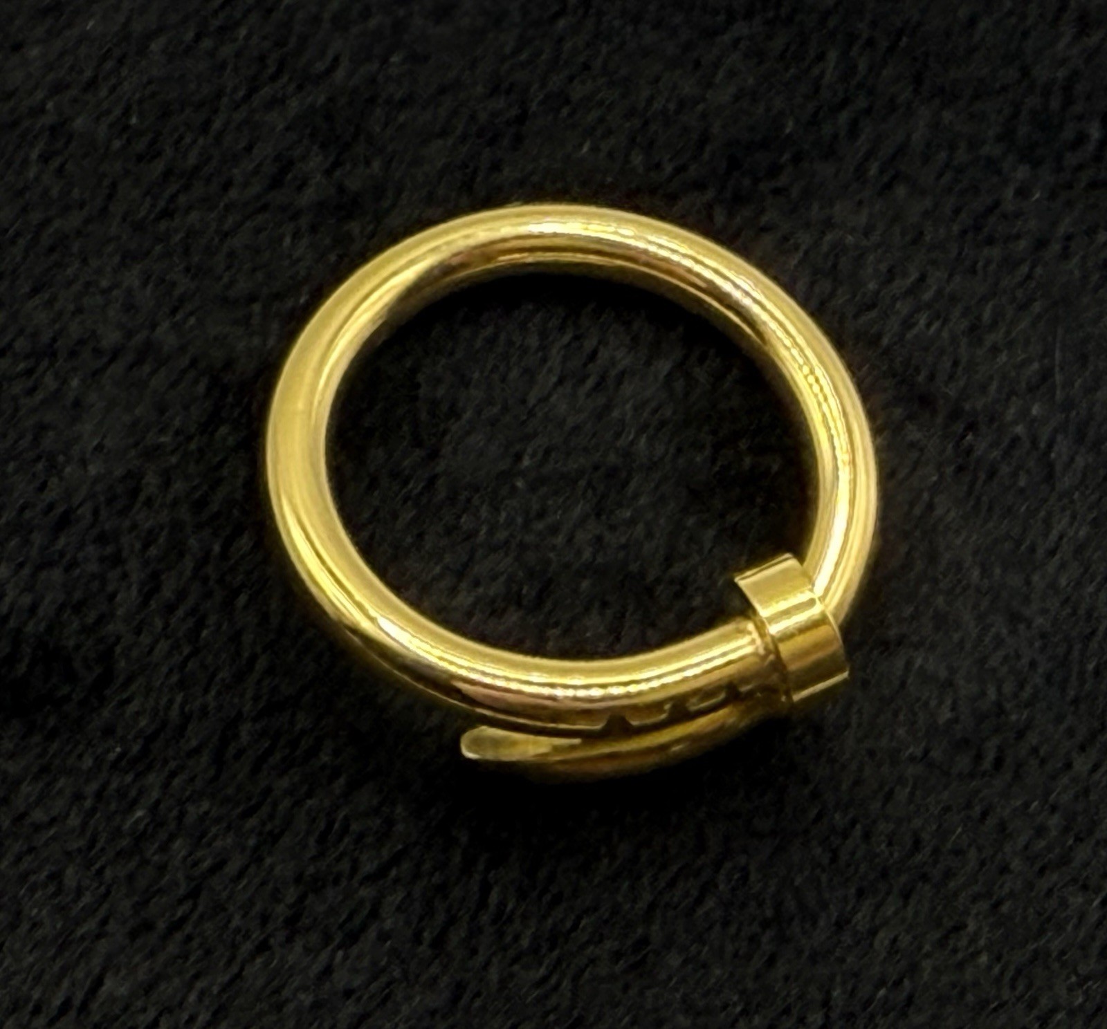 Gold Tone Twisted Nail Ring Size 8 – 4.7g Fashion Wrap Band – NWOT